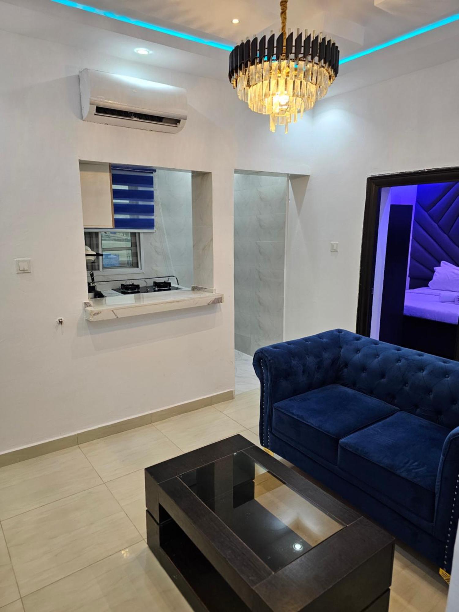 Vhs Vinchee Suites Lagos Extérieur photo